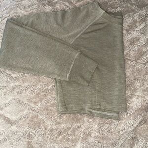 NWOT-Mono B- Cropped Long Sleeve